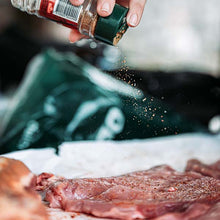 Charger l'image dans la galerie, Boîte-Veau Escalopes du Québec - sans hormones ni antibiotique - 2.5 kg