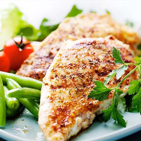 Boîte- Poitrine de poulet marinée du Québec  - Sans hormones ni antibiotiques-  2,27 kg